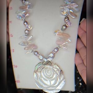 Stunning ARTISAN Freshwater Pearl/Crystal & Carved Mother Of Pearl Rose Necklace